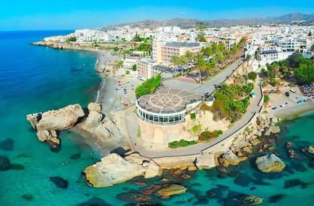 Nerja Centro, Playa Carabeo Apartment Екстериор снимка